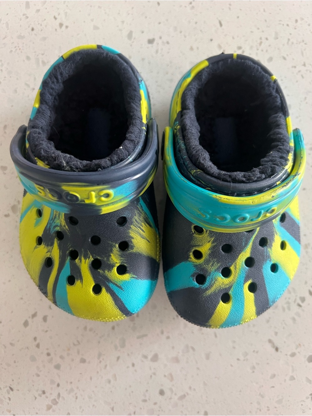 Crocs Kids Tie-Dye Foam Clog - Black, Yellow & Teal - Picture 6 of 6
